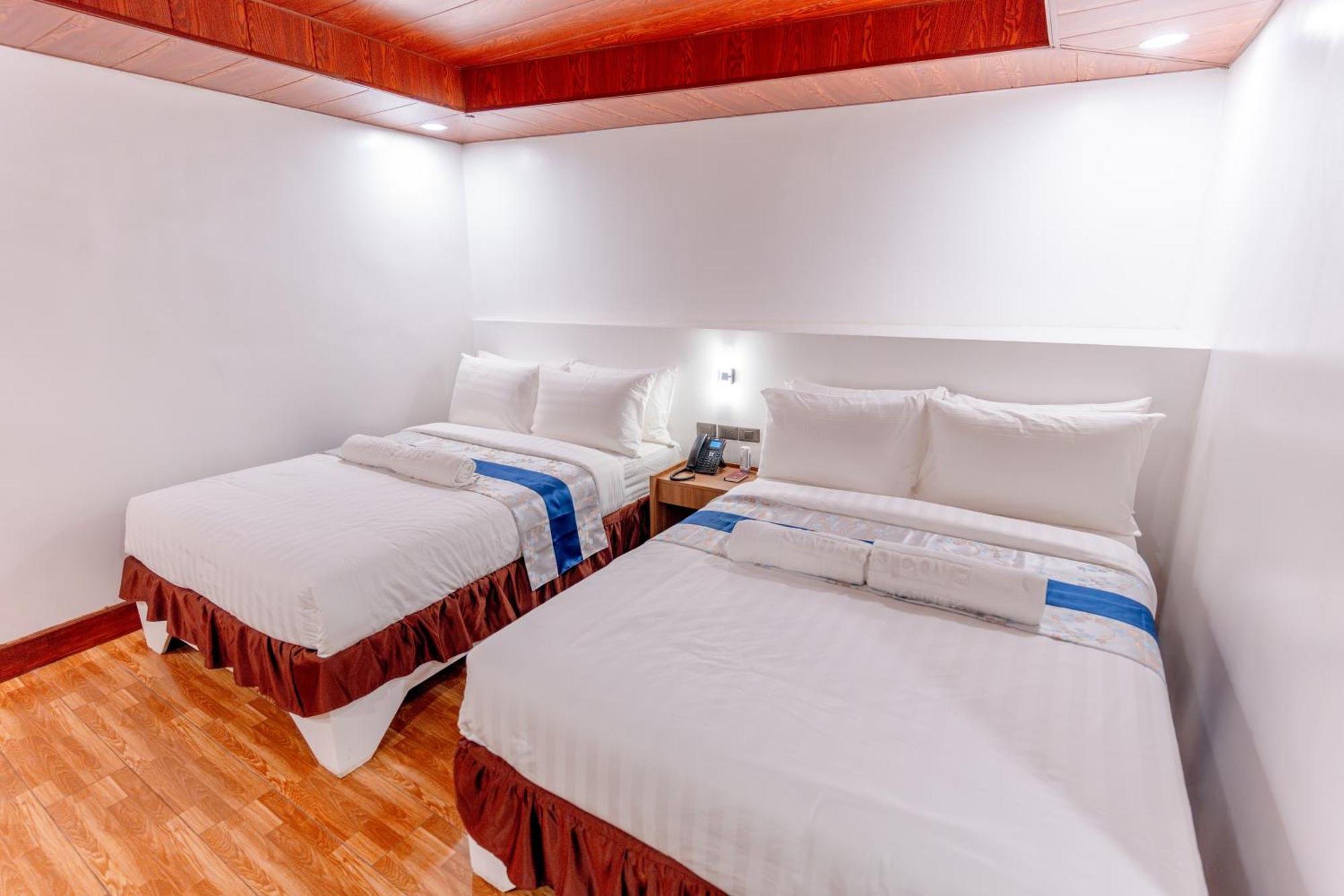 Santiago Cove Hotel And Restaurant Ngoại thất bức ảnh