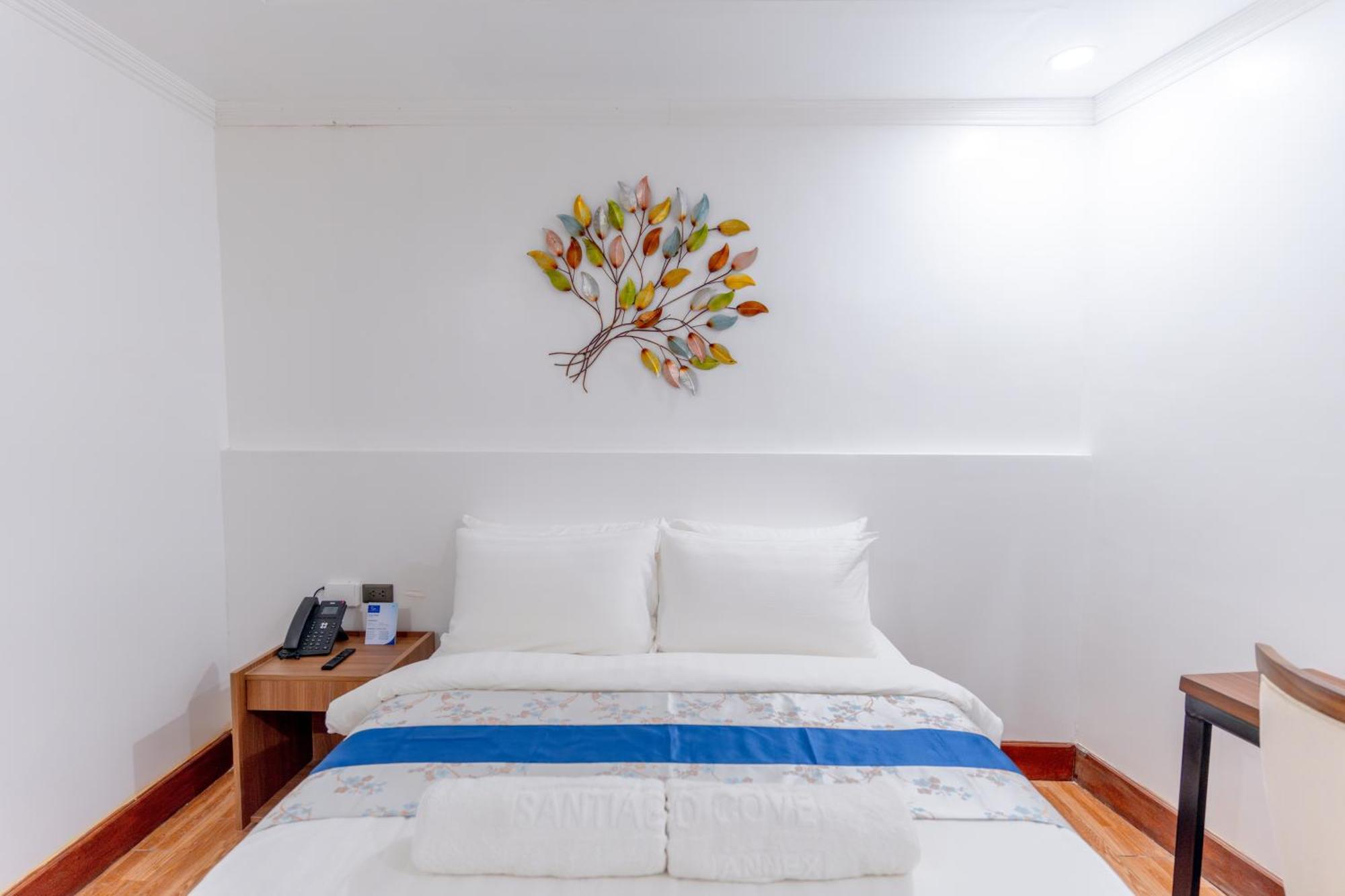Santiago Cove Hotel And Restaurant Ngoại thất bức ảnh
