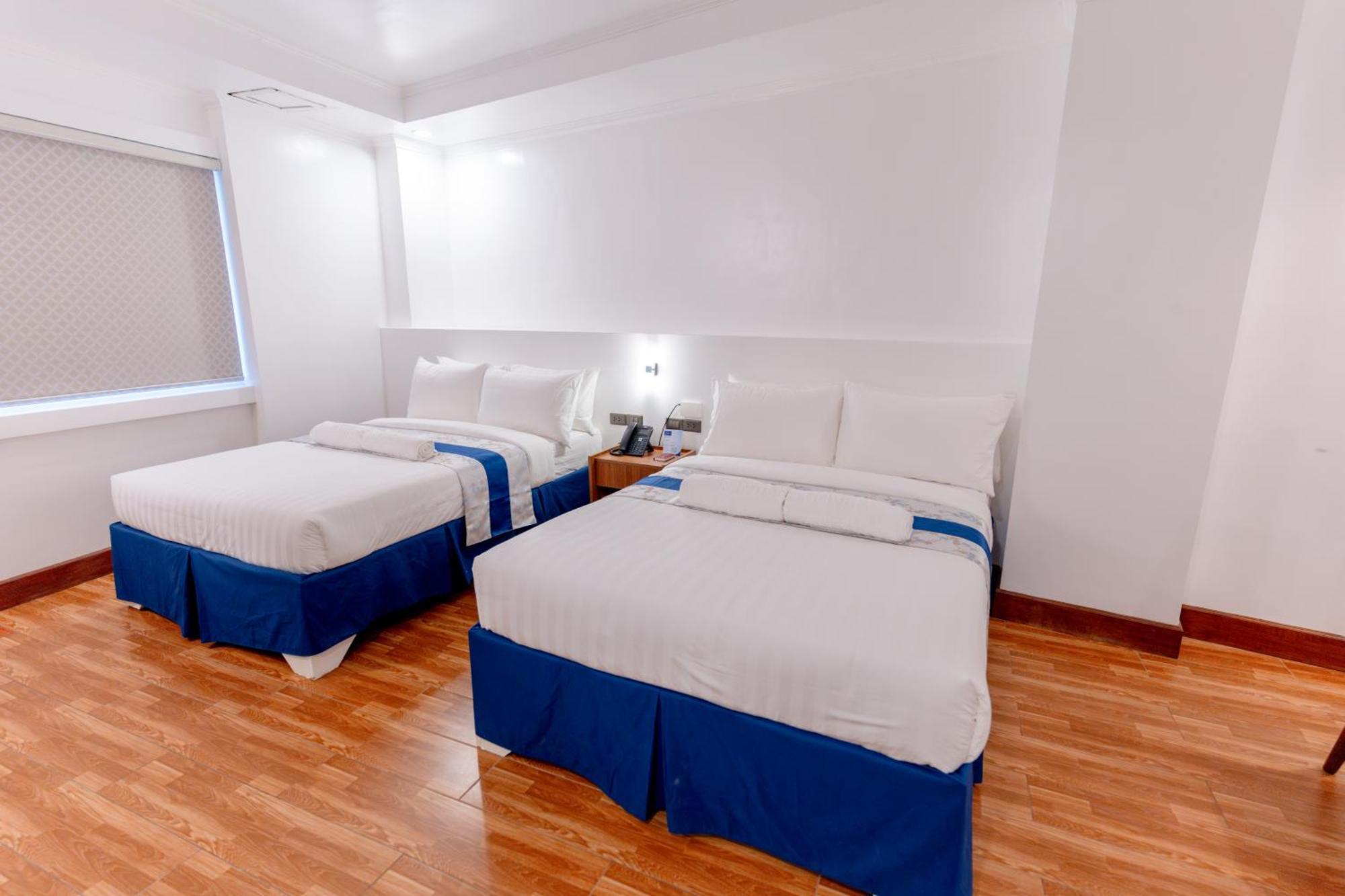 Santiago Cove Hotel And Restaurant Ngoại thất bức ảnh