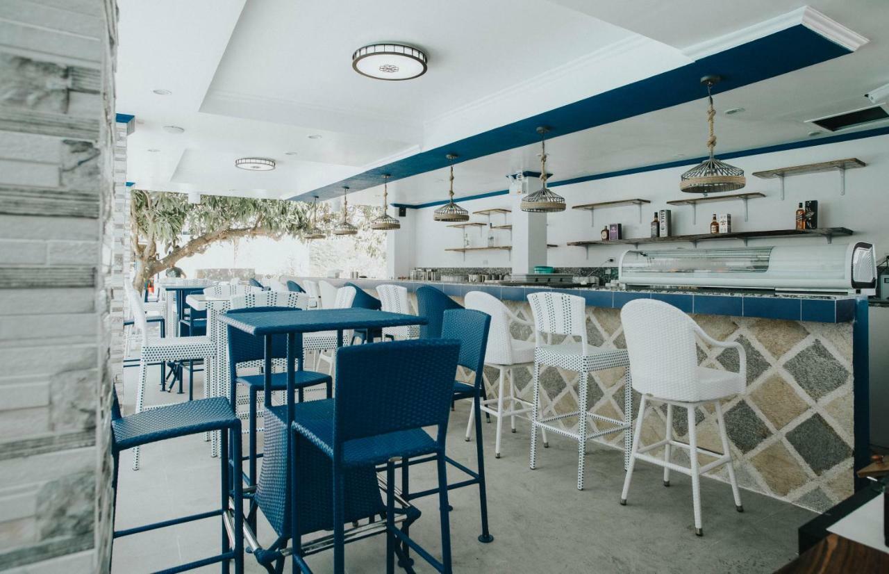 Santiago Cove Hotel And Restaurant Ngoại thất bức ảnh